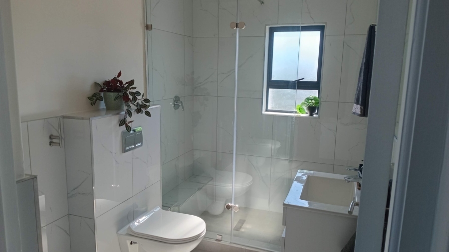 2 Bedroom Property for Sale in Table View Western Cape